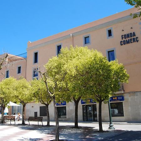 Apartaments Fonda Comerc Torroella De Montgri Exterior photo